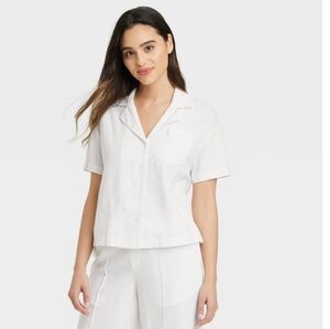 Women's Linen Short Sleeve Button-Down Camp Shirt - A New Day White L